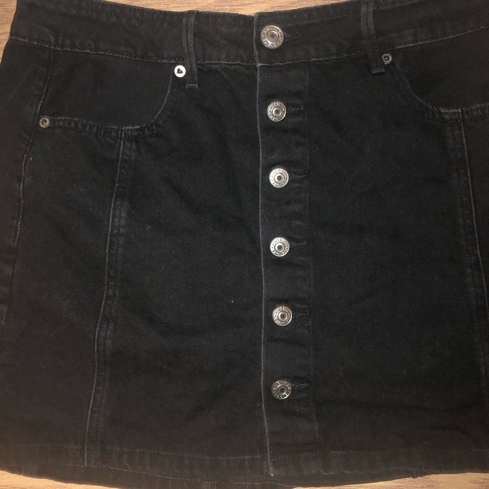 Black American Eagle Jean skirt!
